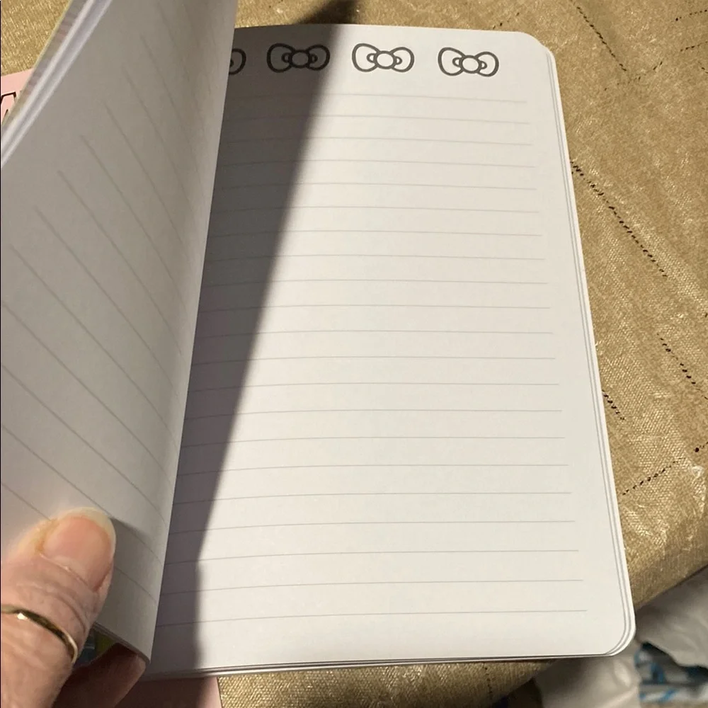 Hello Kitty Gel Pens and Cinnamoroll, kereopi Notebook Set - Picture 5 of 8